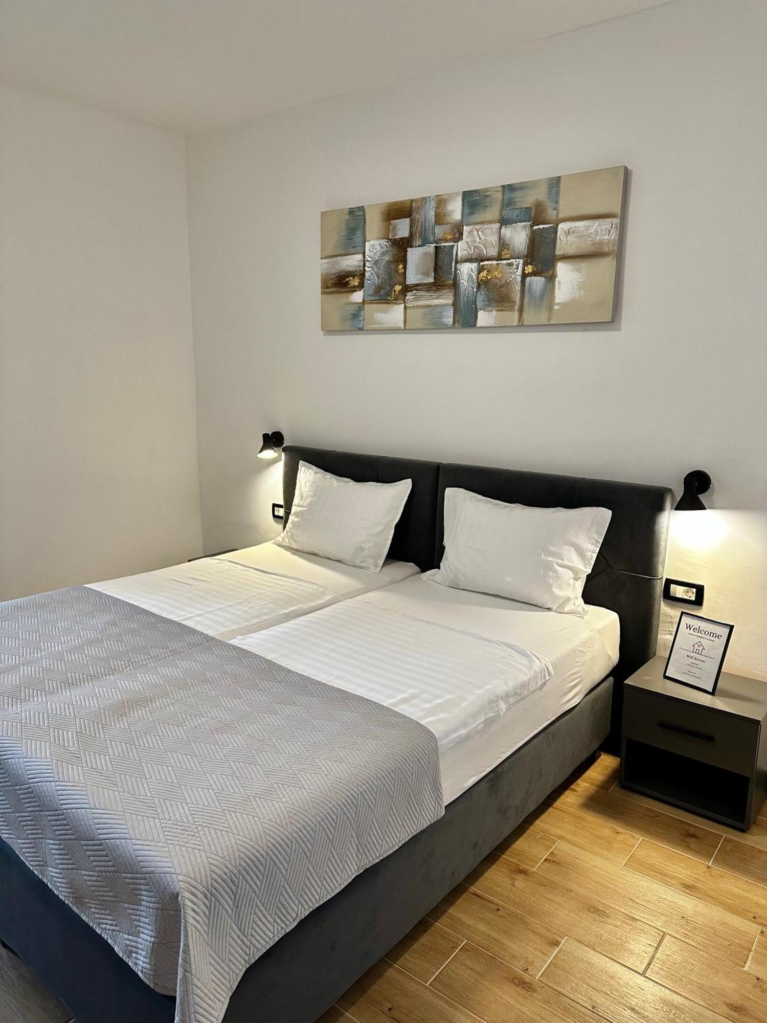 Crolivia Apartments Near Arena, Center Of بولا المظهر الخارجي الصورة